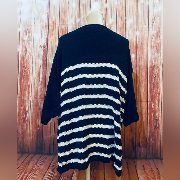 Women’s Medium Sweater Time Tru Blue White Striped Oversized Knit 3/4 Sleeves - Picture 5 of 11